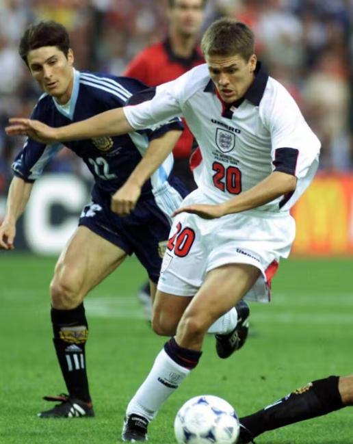 包含北爱尔兰队员团结一致,共同迎击挑战的词条 包含北爱尔兰队员团结一致,共同迎击挑战的词条