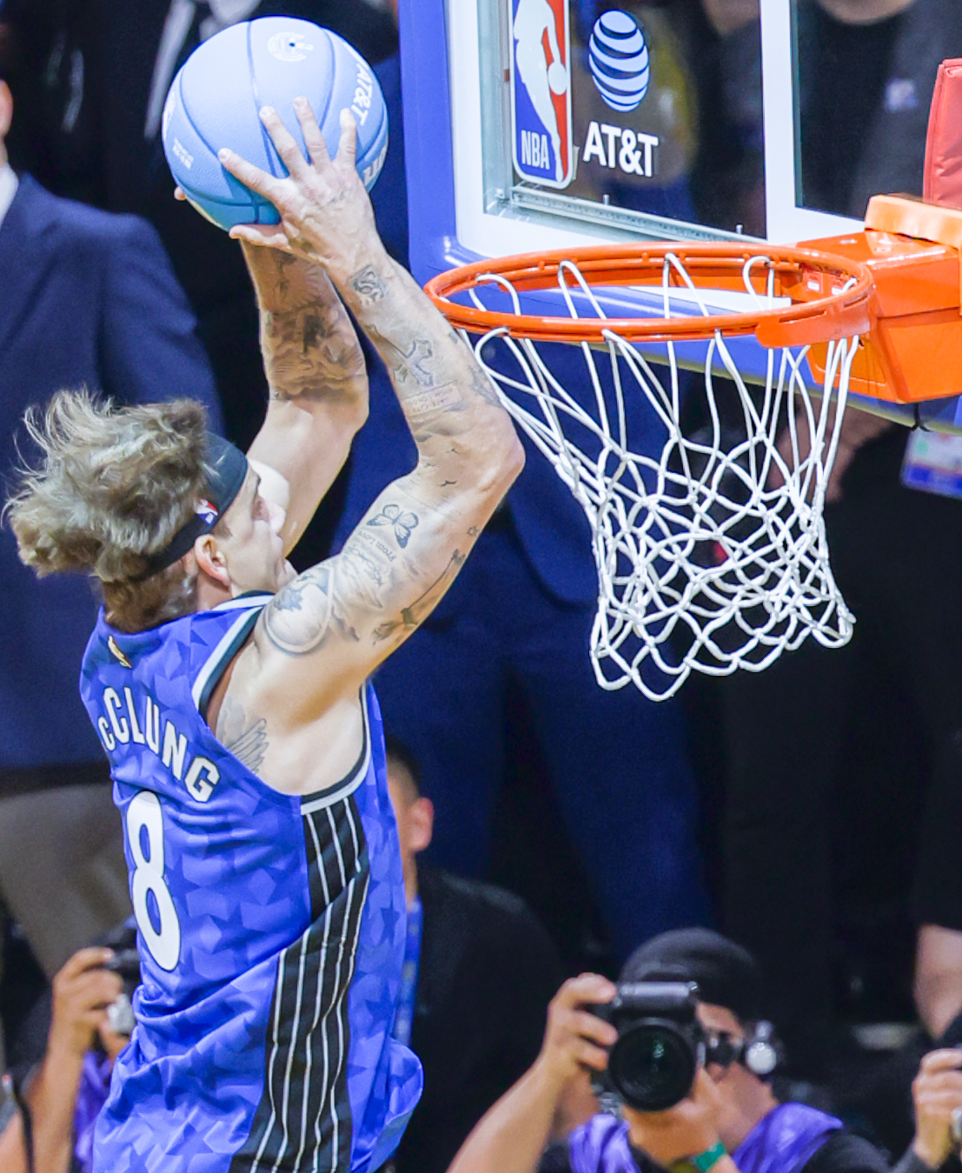 关于顶级球员的篮球精彩表现引爆全球体育狂欢的信息