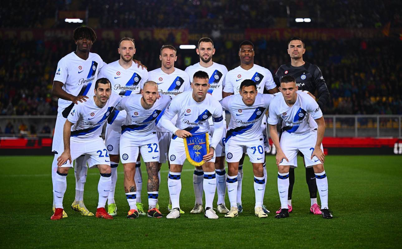 包含亚特兰大球队备战新赛季，期待再展风采的词条