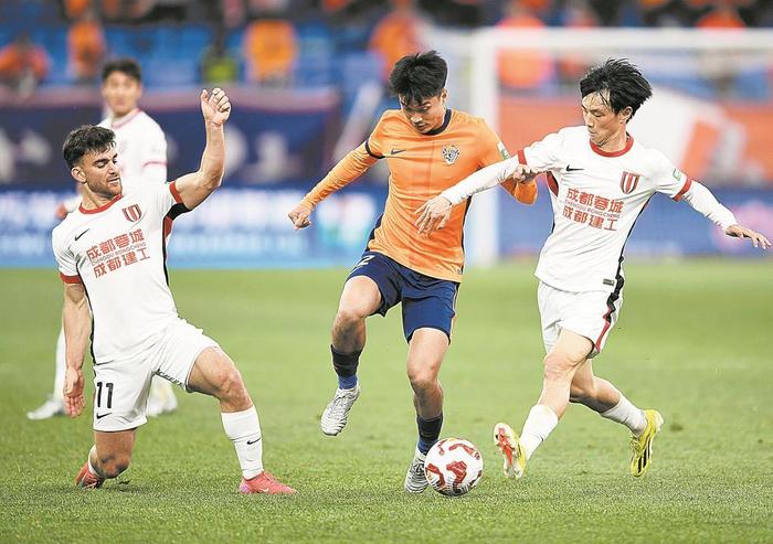 国际足球胜利之路，中国球队豪取连胜