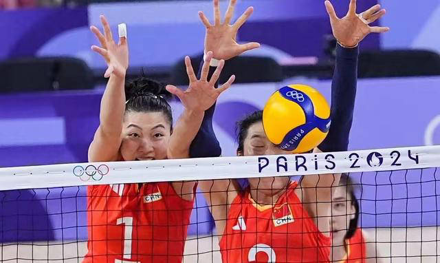 排球比赛中,中国队表现出色,力克强敌的简单介绍 排球比赛中,中国队表现出色,力克强敌的简单介绍