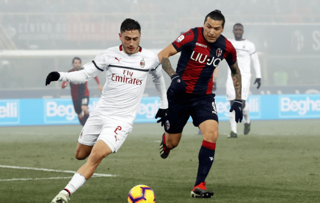 包含博洛尼亚客场不敌对手，遭遇两连败的词条