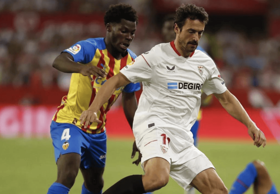 瓦伦西亚展现实力，球队士气高涨的简单介绍