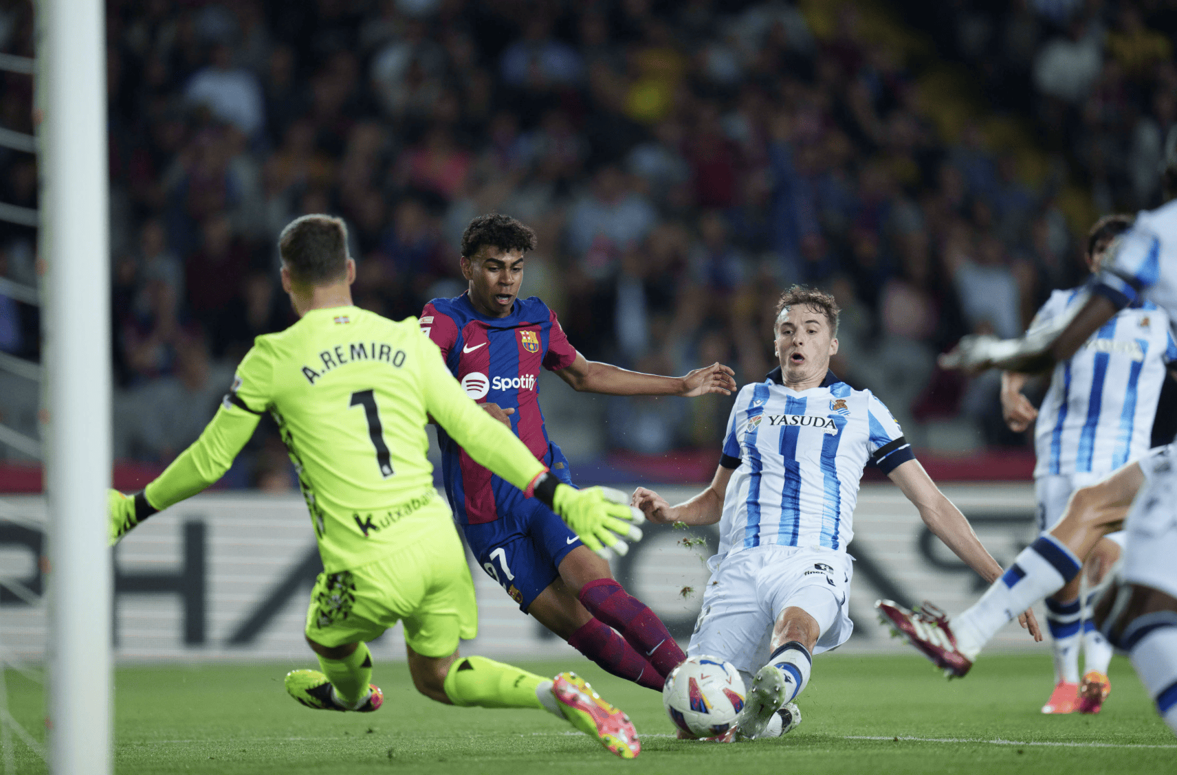 巴塞罗那主场大胜,球队状态回归 巴塞罗那主场大胜,球队状态回归