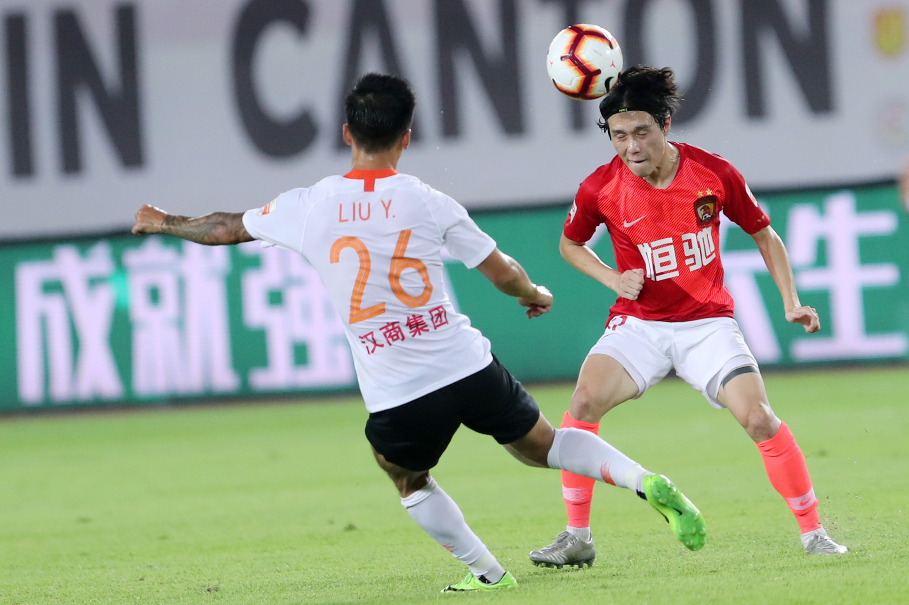 武汉卓尔客场击败强敌,豪取三分 武汉卓尔客场击败强敌,豪取三分