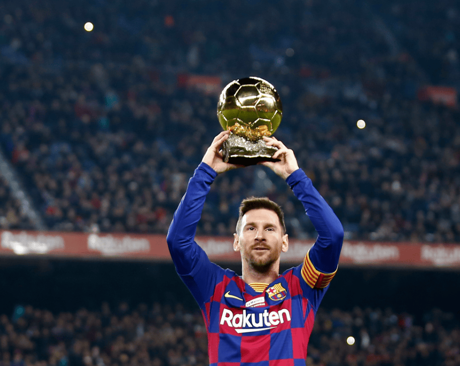 包含梅西单骑闯关，巴萨门将出击成功扼杀对方机会的词条