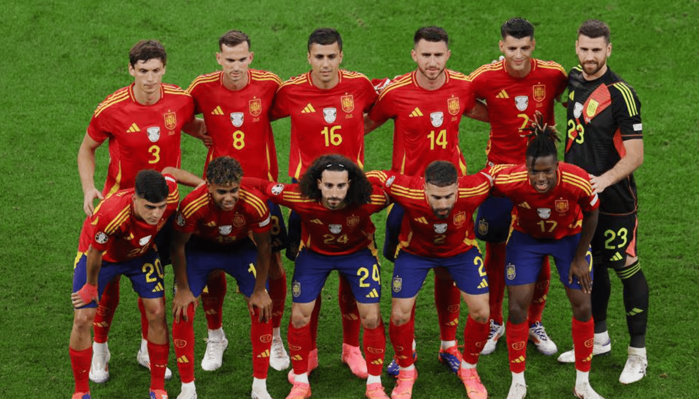 欧洲足球盛事实况播报，现场感受深刻