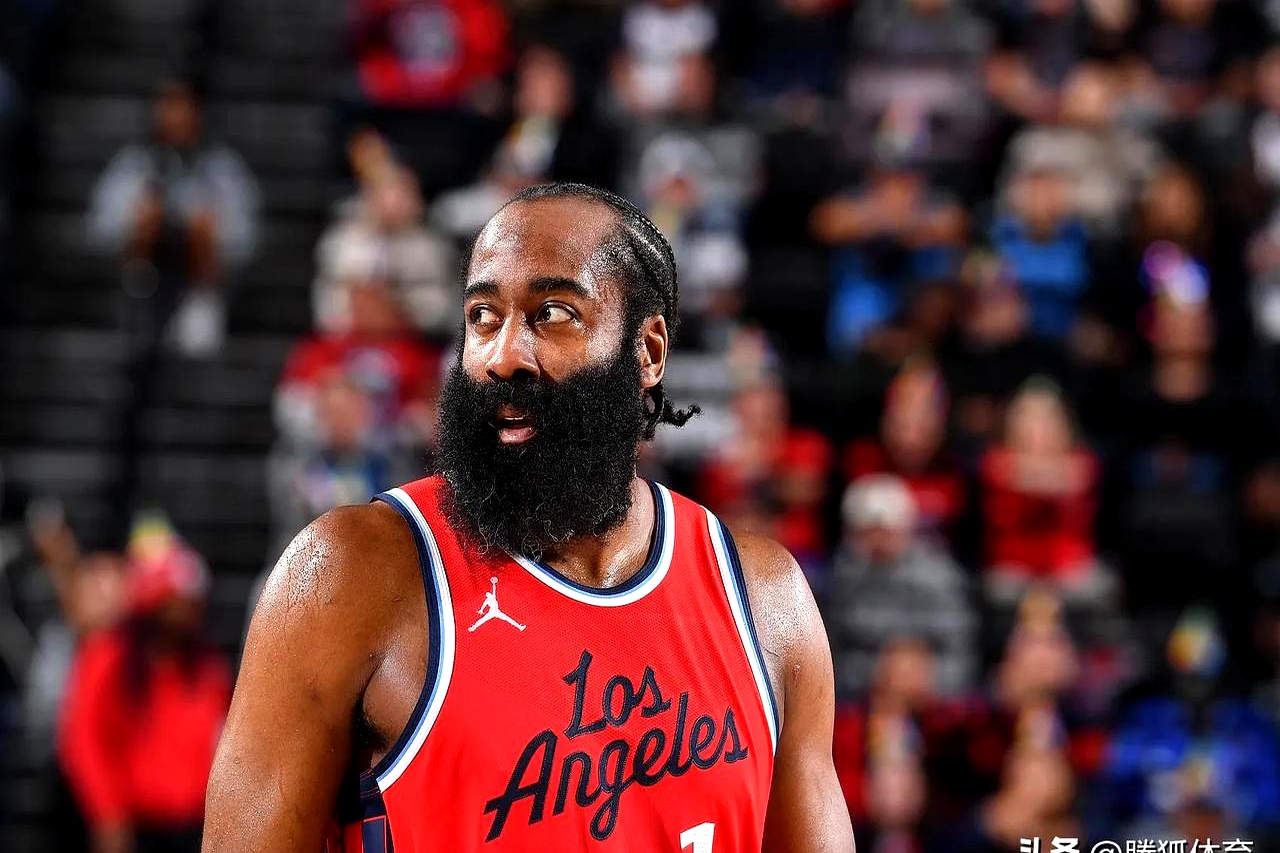 火箭再度战胜魔术，哈登再次证明自己为首发实力
