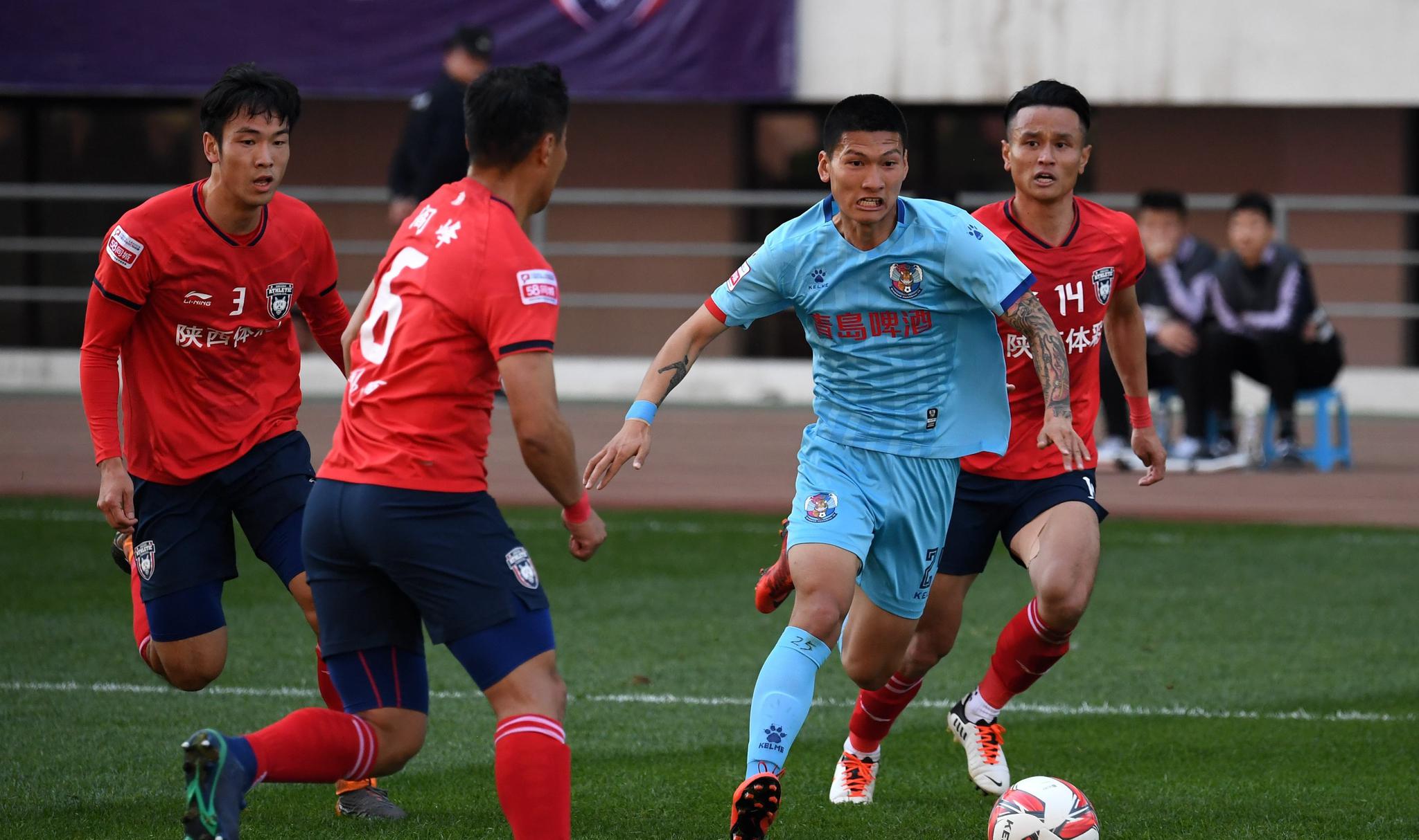 包含青岛黄海客场胜贵州智诚，积分榜上升的词条