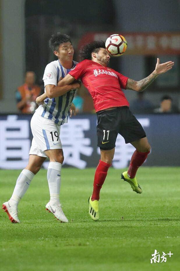 广州富力客场不敌对手，遭遇连败