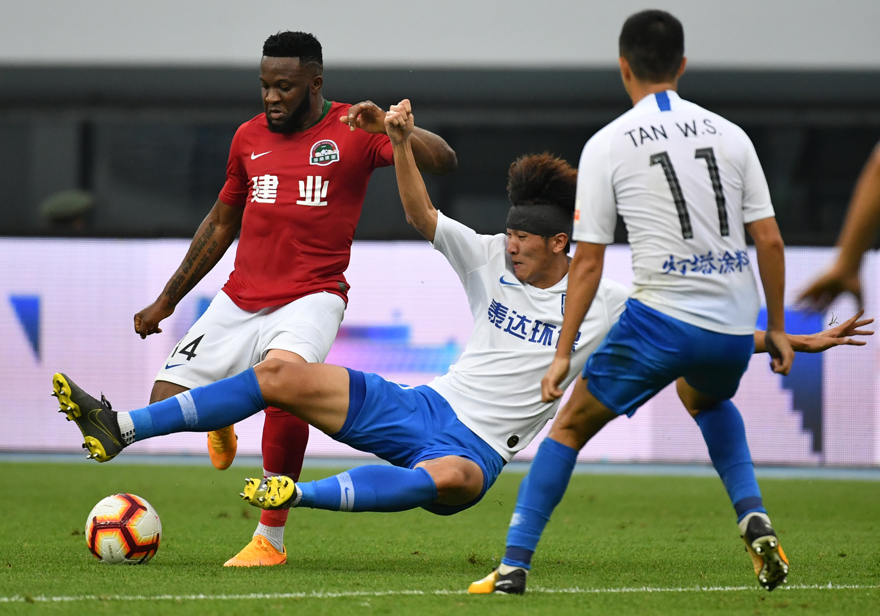 天津泰达客场挑战广州恒大,硬仗在即 天津泰达客场挑战广州恒大,硬仗在即