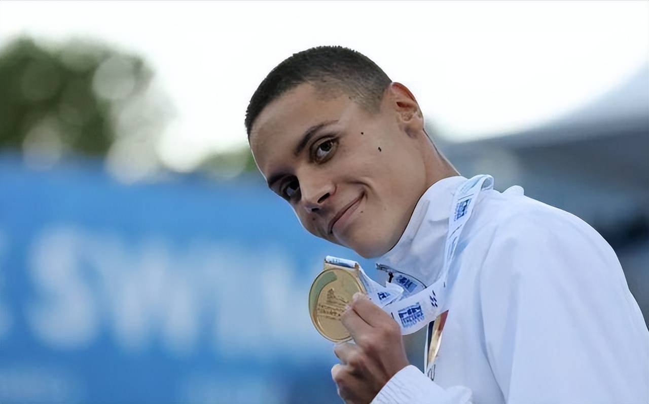 关于西班牙游泳选手夺冠,实力不容小觑的信息 关于西班牙游泳选手夺冠,实力不容小觑的信息