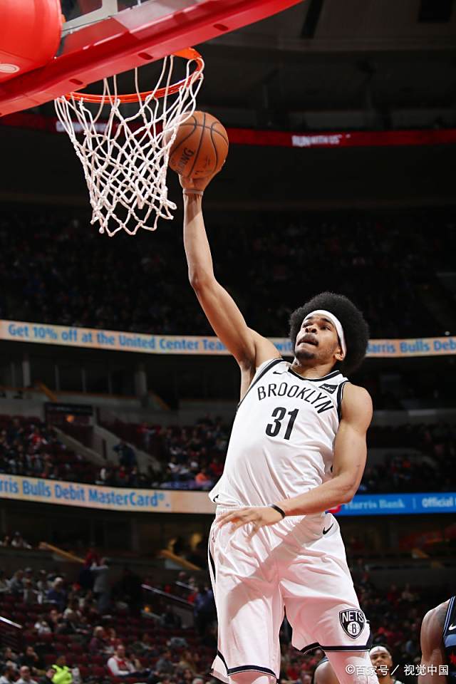 篮网队遭龙卷风袭击，比赛延期