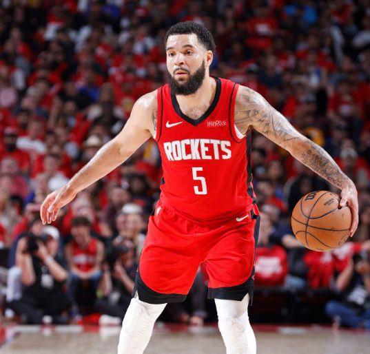 猛龙大胜国王，范弗利特再度成为全队得分王