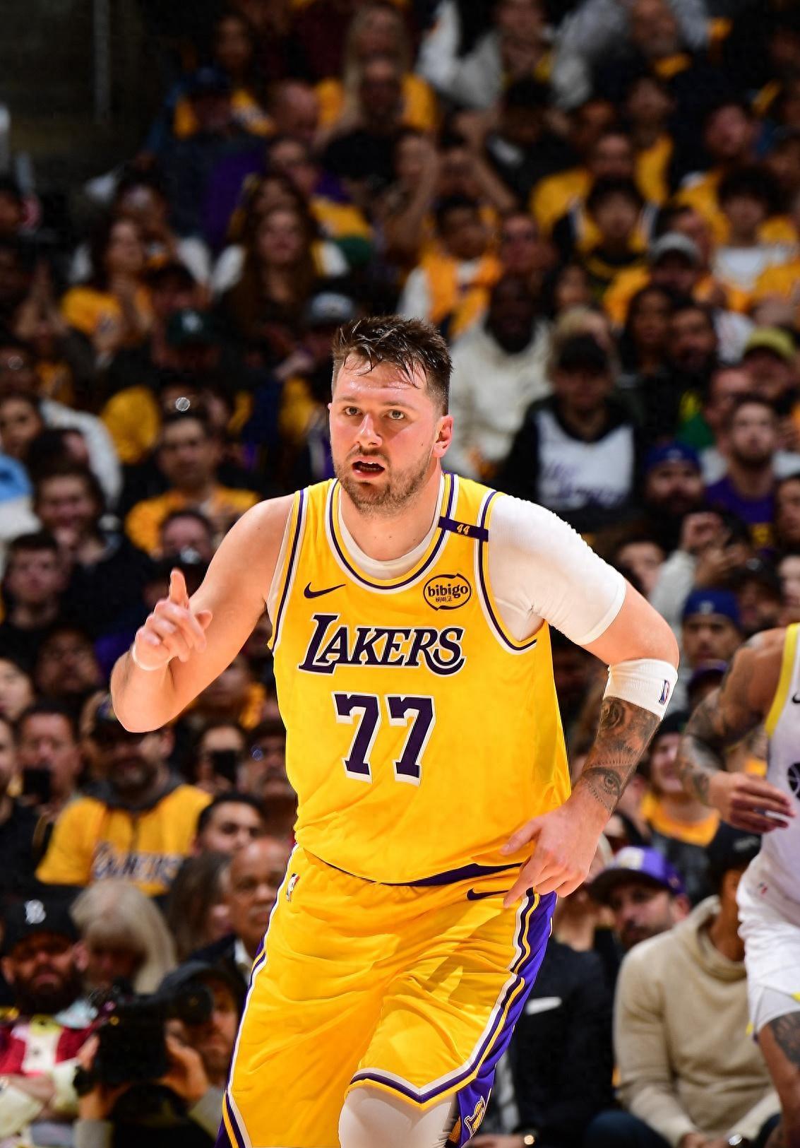 雄鹿大胜火箭，东部豪强登顶西部挑战赛！