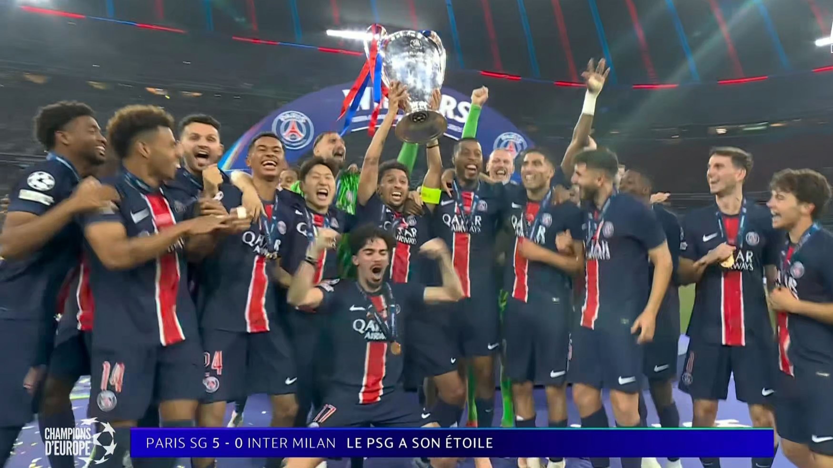 巴黎圣日耳曼大胜拜仁慕尼黑,登顶欧冠小组 巴黎圣日耳曼大胜拜仁慕尼黑,登顶欧冠小组